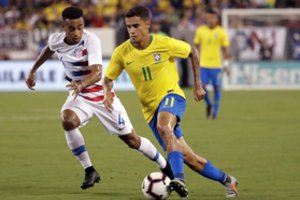 „Aston Villa“ prisiviliojo „Barcelona“ ekipoje žaidusį brazilą