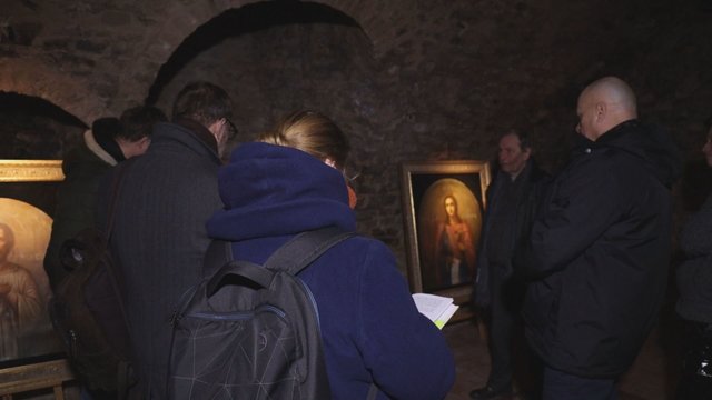 Vilniaus M. ir J. Šlapelių name-muziejuje unikali ekspozicija: kviečia pasigėrėti ikonomis ir šventųjų paveikslais