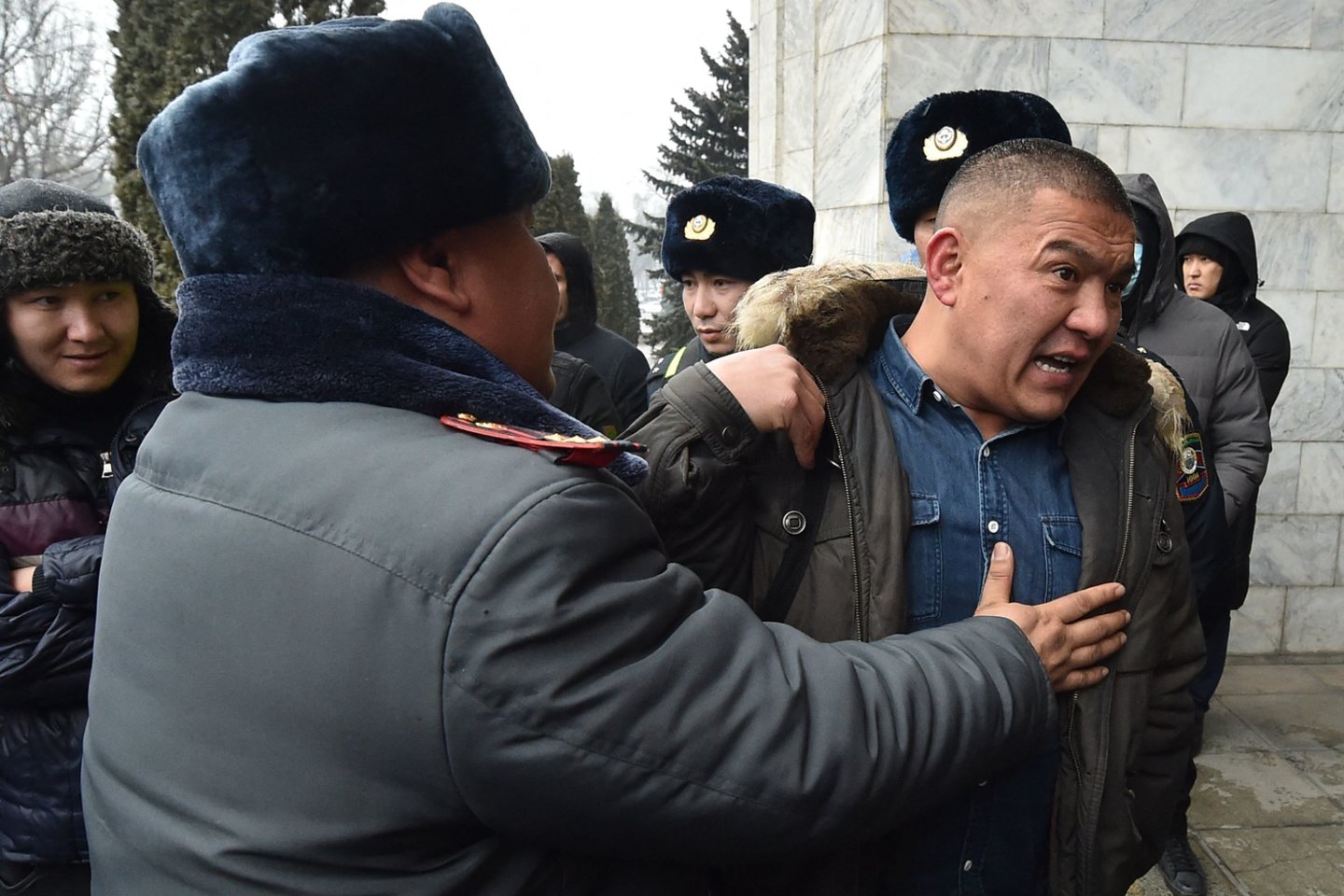 Kazachstane sulaikytųjų per neramumus skaičius artėja prie 8 tūkstančių.<br>AFP/Scanpix nuotr.