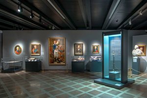 Už portretus mokėta ir briliantais, ir dėžutėmis, nusėtomis brangakmeniais