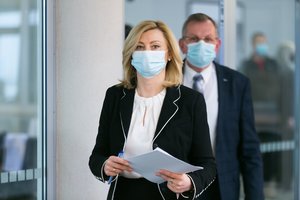 R. Tamašunienė apie asmenvardžių rašymą: didelis žingsnis į priekį, nors lenkams tai tik „W“ raidė