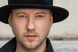 Sasha Song pradeda naują muzikinį etapą – naujoje dainoje repuoja