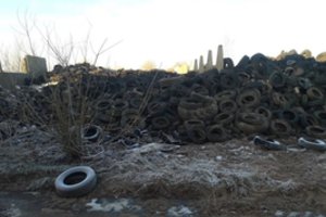 Kalnai bešeimininkių padangų apnuogina jų tvarkymo problemas