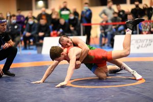 Lietuvos graikų-romėnų imtynių čempionate trūko elito, bet į kovą stojo 50-metis Atlantos olimpiados dalyvis R. Vartanovas