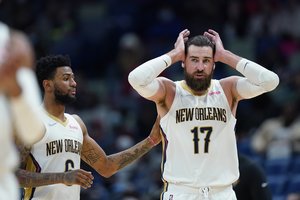 Naujajame Orleane – J. Valančiūno žybtelėjimas: po lietuvio perdavimo „Pelicans“ išplėšė pergalę namie