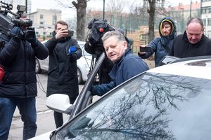 Teismas baigė nagrinėti eksteisėjo V. Bavėjano prekybos poveikiu bylą