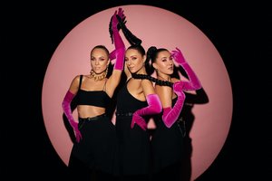 „Queens of Roses“ laimę „Eurovizijoje“ bandys su daina intriguojančiu pavadinimu – „Washing Machine“