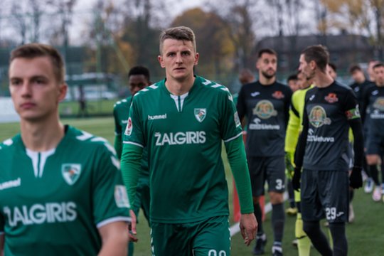 E. Girdvainis pratęsė sutartį su „Kauno Žalgiriu“: „Vidurio gynėjas turi rungtyniauti“