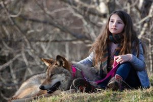 Į ekranus atkeliauja tikra istorija apie mergaitės ir vilko draugystę