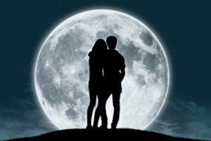 Pilnaties įtaka: kuo ji skiriasi rykliams ir žmonėms