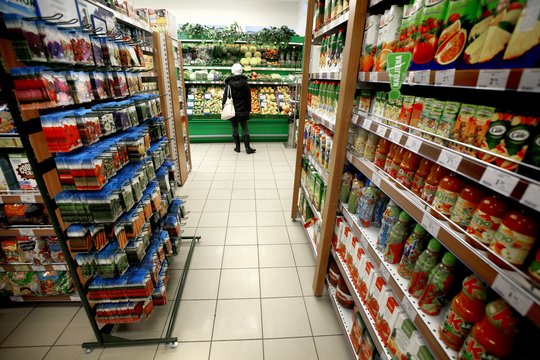 Sako, kad netrukus sulauksime kainų karo, bet taupyti lietuvius jau moko ir gerai žinomi veidai