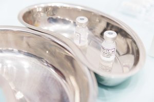 JT vadovas Davoso lyderiams: paskiepykite visą pasaulį, kad baigtųsi pandemija