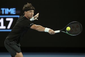 Lygiose vietose klydęs R. Berankis išsigelbėjo pirmajame „Australian Open“ rate