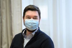 Į COVID-19 atvejų skaičių pažiūrėti siūlantis V. Mitalas: galimybių paso taikymas neturėtų būti peržiūrėtas