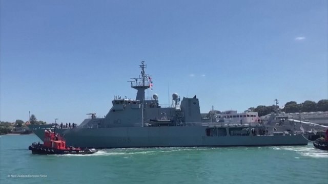Naujoji Zelandija išsiuntė karinį jūrų laivą į Tongą: suteiks vandens atsargas ir humanitarinę pagalbą