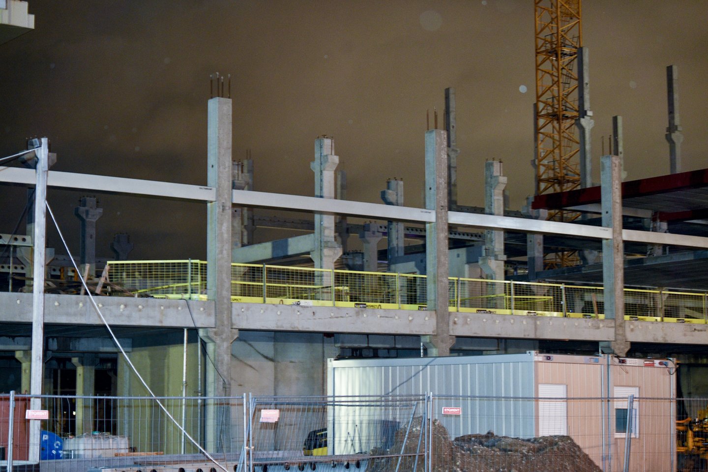 Valstybinė teritorijų planavimo ir statybos inspekcija pradėjo tirti sausio 14 d. Vilniuje, Mokslininkų g. 6 įvykusią statomo mokslo paskirties pastato avariją.<br>V.Ščiavinsko nuotr.