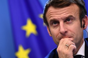 E. Macronas ragina įtraukti į ES chartiją teisę į abortą, klimato apsaugą
