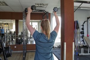 Skubantieji į sporto klubus daro gausybę klaidų: kaip neprisidaryti žalos?