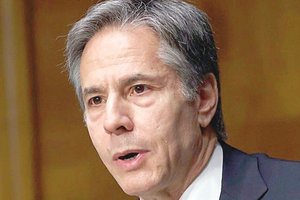 JAV pažadėjo Kijevui papildomai 300 mln. dolerių 