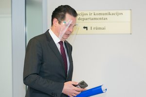 „Darbiečiai“ nepalaikys privalomų skiepų: nebuvo atsakyta į svarbius medikų iškeltus klausimus