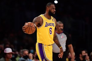 D. Sabonio ir „Pacers“ pamokytas L. Jamesas neslėpė pykčio: „Milžiniškas nusivylimas“