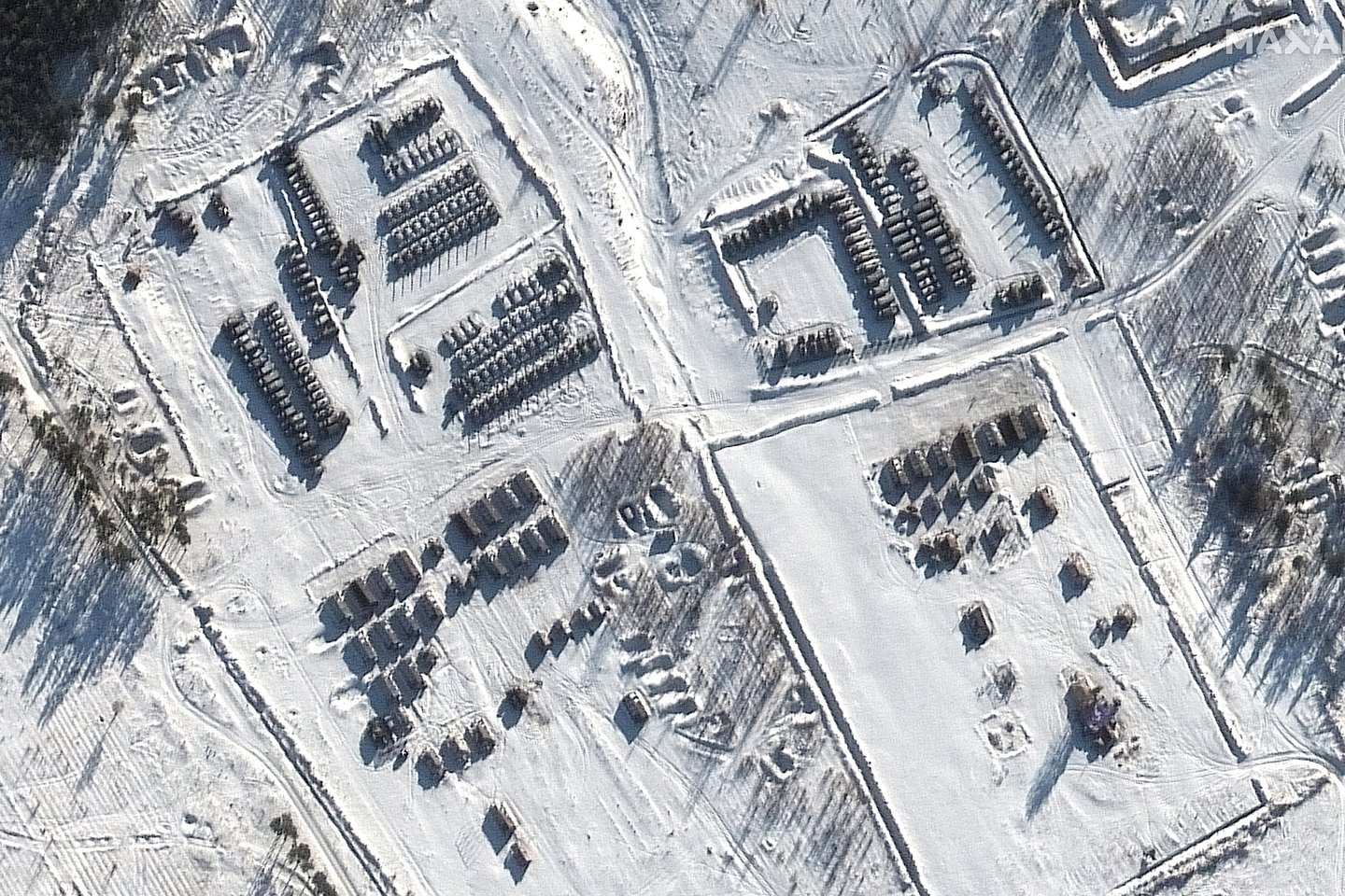Rusija telkia pajėgas Ukrainos pasienyje.<br>AP/Scanpix