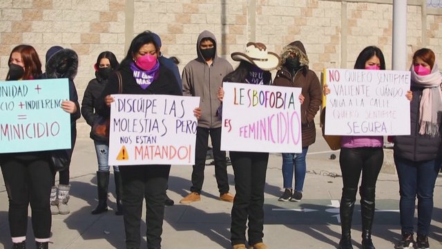 Meksikoje netyla pasipiktinimas valdžia: gyventojai reikalauja teisingumo už žiaurų LGBT poros nužudymą