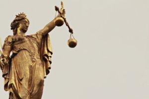 Dalis „Mažeikių vandenys“ lėšų buvo išvaistyta: dėl pinigų pasisavinimo nuteisti keturi kaltinamieji