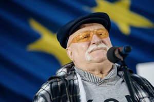 Lenkijos laisvės ikona Lechas Walesa užsikrėtė COVID-19