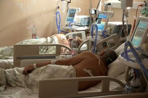 Latvijoje vėl fiksuotas rekordinis COVID-19 atvejų prieaugis