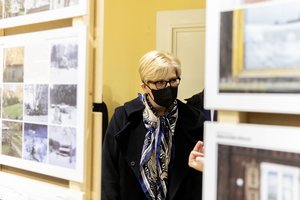 Kauno pašte apsilankiusi I. Šimonytė: istorinės reikšmės pastatai turi rasti būdą pasakoti istoriją