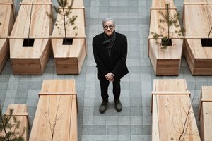 Yoko Ono instaliacijos „Ex It“ kuratorius Jonas Hendricksas: „Karstai liudija nelaimę, bet yra ir vilties"