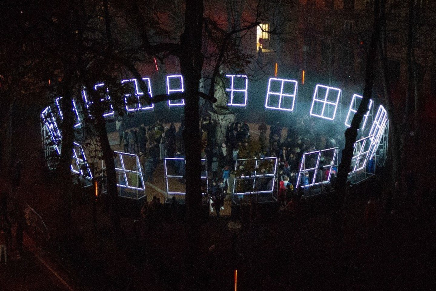 Prancūzas R.Tardy Vilniaus šviesų festivalyje pristatys savo instaliaciją „The Great Indecision Council“ („Didžioji Neryžtingumo Taryba“), kuri bus eksponuojama Lukiškių kalėjime 2.0.