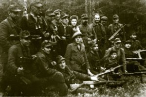 Nauja knyga verčia tragiškus XX a. Lietuvos istorijos puslapius