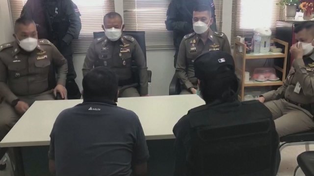 Tailande sulaikytas įtariamasis ryžių pjautuvu užpuolęs du vyrus: policija tiria vaikino psichikos istoriją