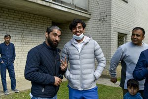 Rado nišą į Lietuvą perkeltiems pabėgėliams iš Afganistano: vienas sektorius jų laukia išskėstomis rankomis