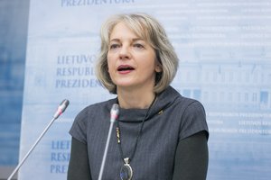 A. Skaisgirytė: diplomatai neturėtų pirmieji palikti Ukrainą