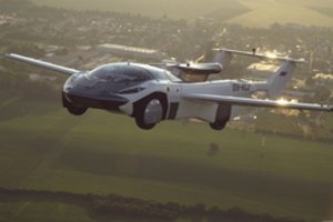 Slovakijoje skraidantis automobilis gavo oficialų sertifikatą