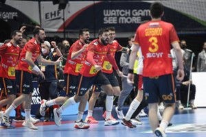 Į Europos rankinio pirmenybių pusfinalį pateko čempionai ispanai ir Fenikso istoriją pakartoję švedai