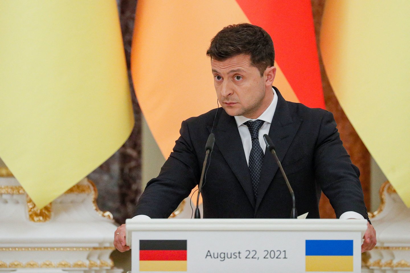 Vokietijos prisijungti prie kitų NATO narių tiekiant ginklus Ukrainai suerzino kai kurias sąjungininkes.<br>AFP/Scanpix nuotr.