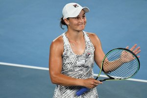 „Australian Open“: į moterų turnyro finalą žengė pirmoji raketė A. Barty