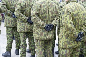 Bandymas išvengti privalomosios karo tarnybos vyrui kirto per piniginę