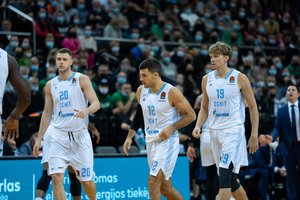 Eurolygos mūšyje – „Zenit“ lietuvio M. Kuzminsko „nulis“ ir pergalė prieš čempioną „Anadolu Efes“