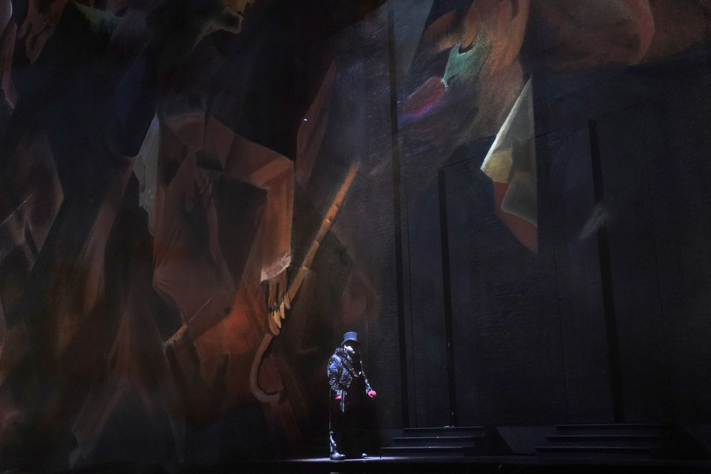 Į „Forum Cinemas“ kino teatrų Vilniuje ir Kaune ekranus atkeliauja nauja G.Verdi „Rigoleto“ versija iš Niujorko.<br> „Metropolitan Opera“ nuotr.