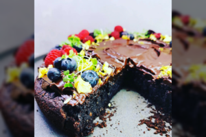Sveikesnis burokėlių ir šokolado tortas maloniai nustebino skoniu