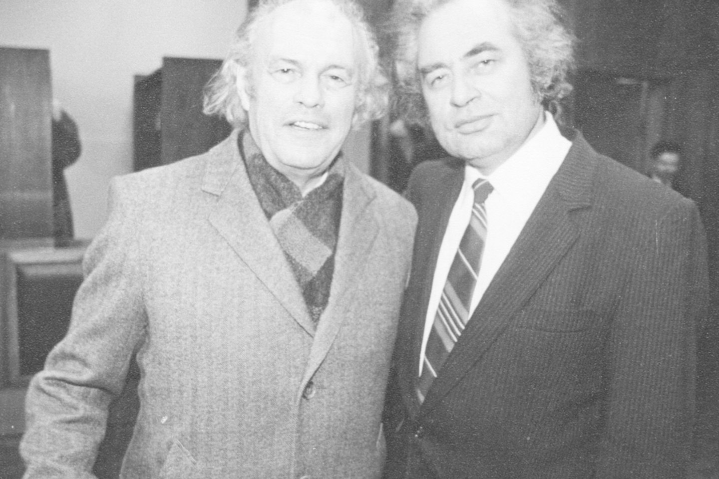 A.Raudonikis su savo mokytoju kompozitoriumi E.Balsiu (kairėje).