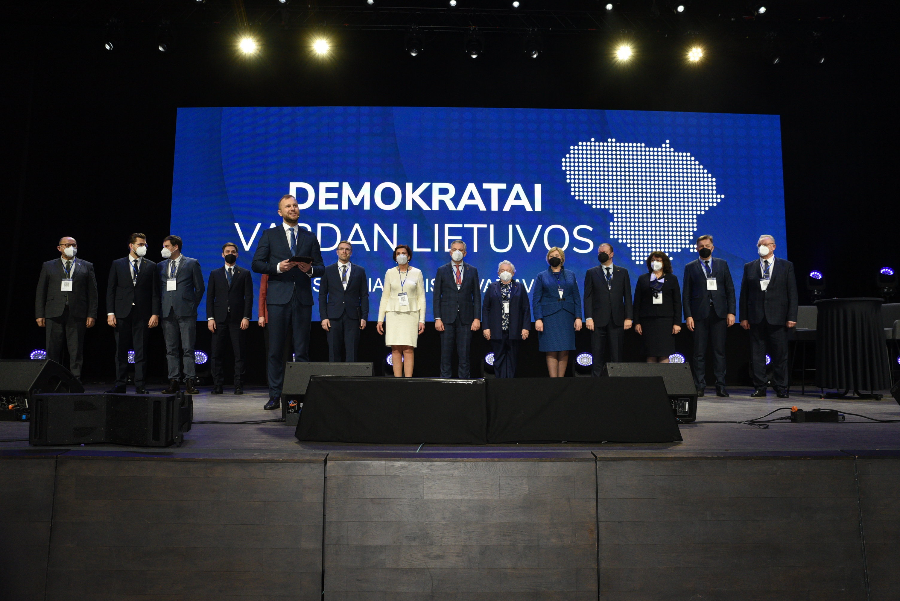 Demokratų sąjunga „Vardan Lietuvos“ – 2022 m. sausio 29 dieną Palangoje per steigiamąjį suvažiavimą įsteigta politinė partija, kurios pirmininku išrinktas Saulius Skvernelis.A.Kubaičio nuotr.