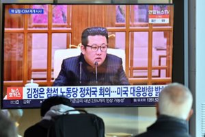 Šiaurės Korėja išbandė galingiausią nuo 2017 metų raketą