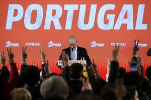Portugalijos premjeras ruošiasi tęsti darbą po netikėtos pergalės per parlamento rinkimus