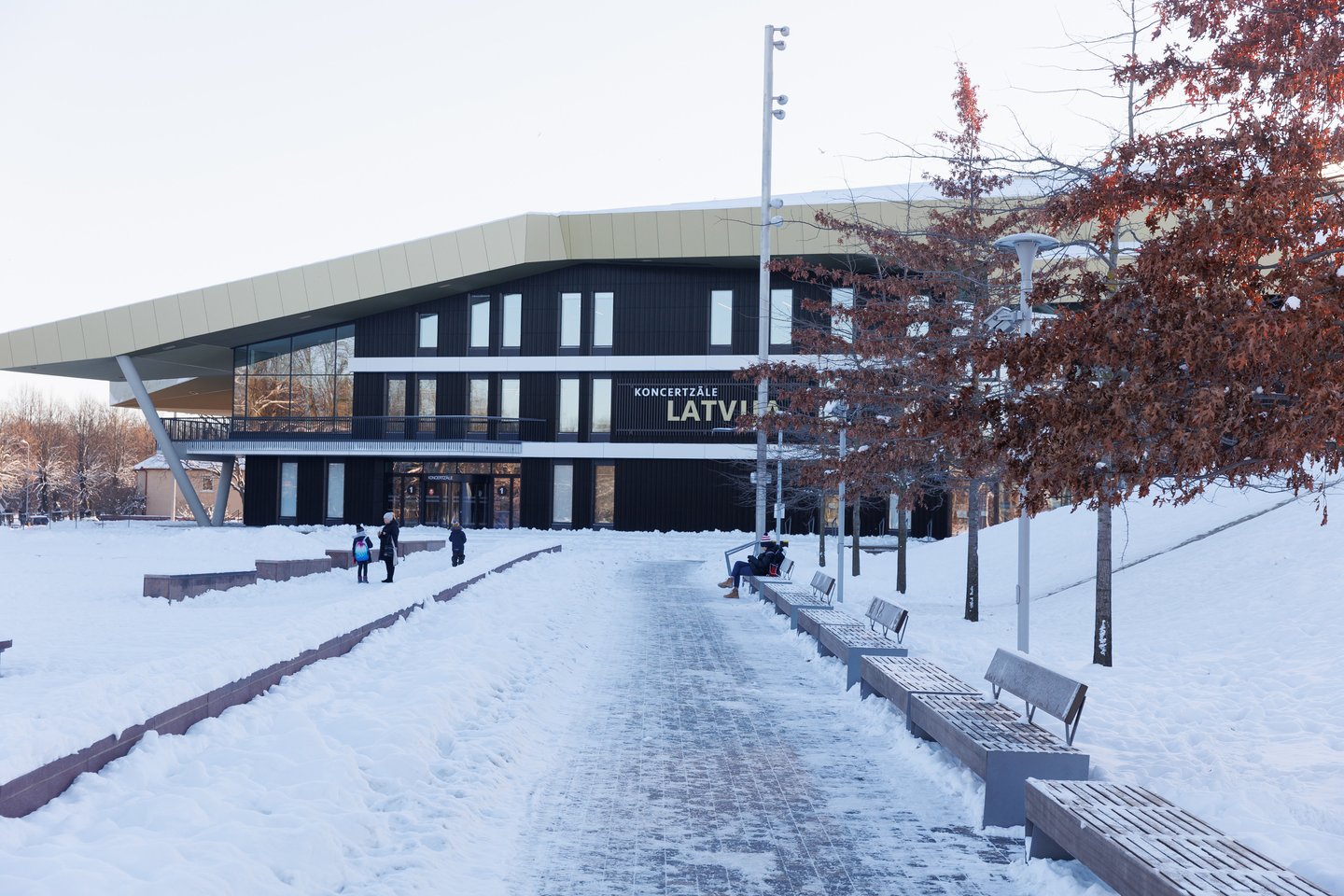  Koncertų salė ir muzikos mokykla "Latvija". 